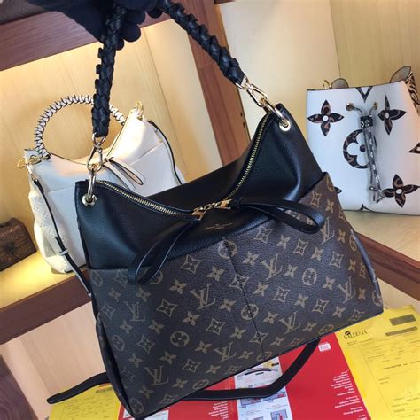 is louis vuitton bags cheaper in paris|louis vuitton paris store prices.